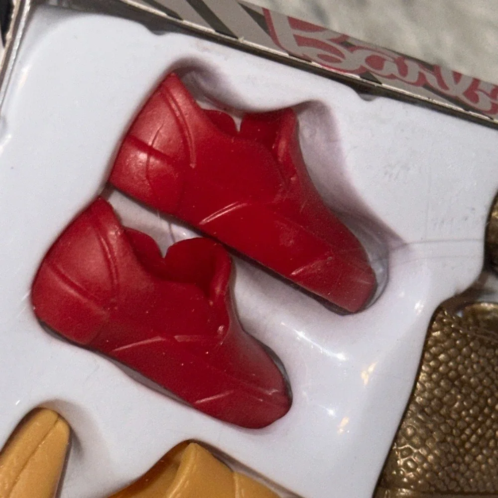 Barbie Doll Accessories 4 Pack Flat Shoes Red Bronze Tan Navy GJN53 GHW73 NEW